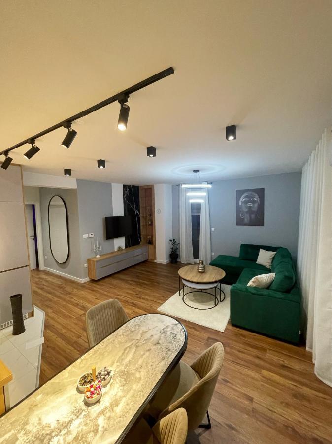 Delux Apartman President Centar Brčko Esterno foto